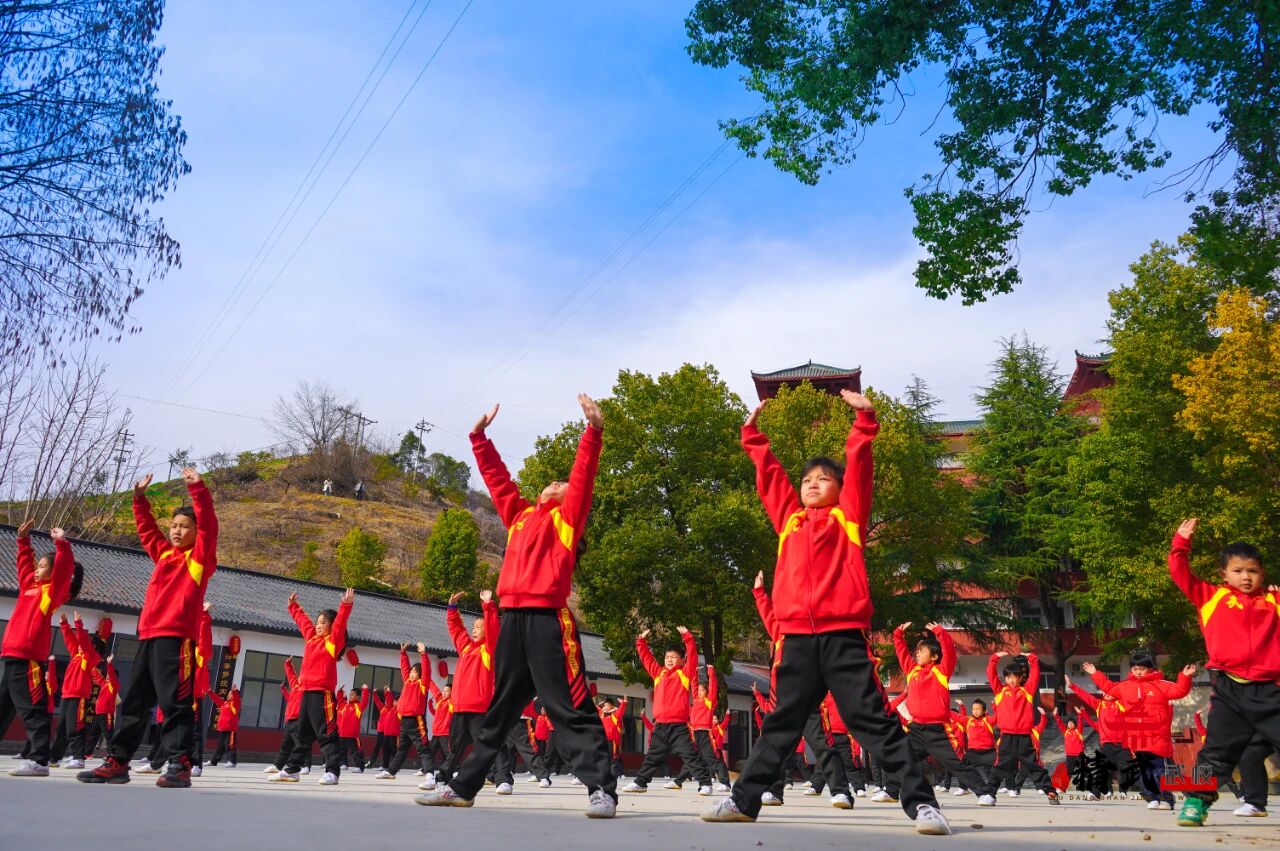 武当山精武武校冬令营